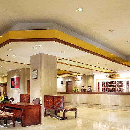 The Howard Plaza Hotel Taipé Exterior foto Lobby