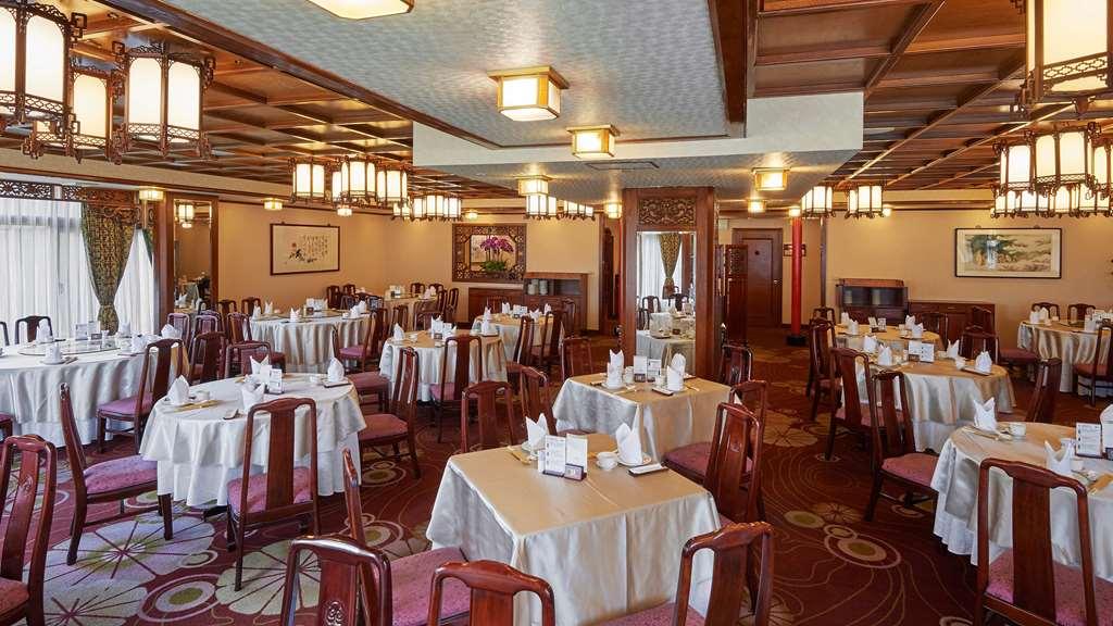 The Howard Plaza Hotel Taipé Restaurante foto Interior of the restaurant