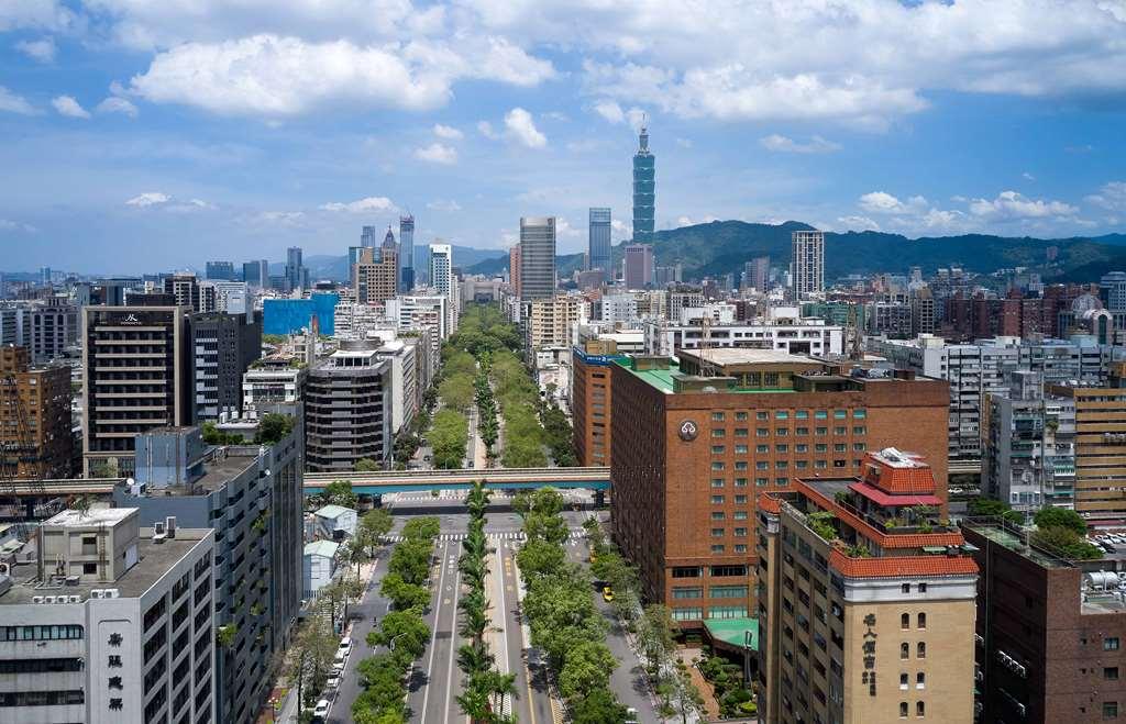 The Howard Plaza Hotel Taipé Exterior foto Skyline of Taipei