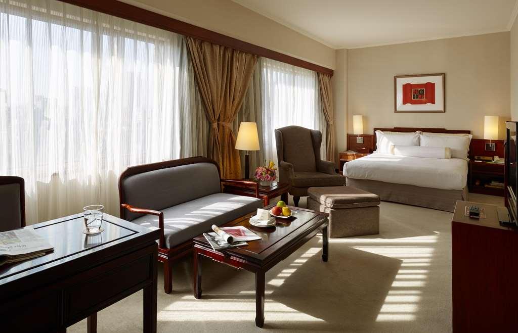 The Howard Plaza Hotel Taipé Quarto foto A room at the hotel